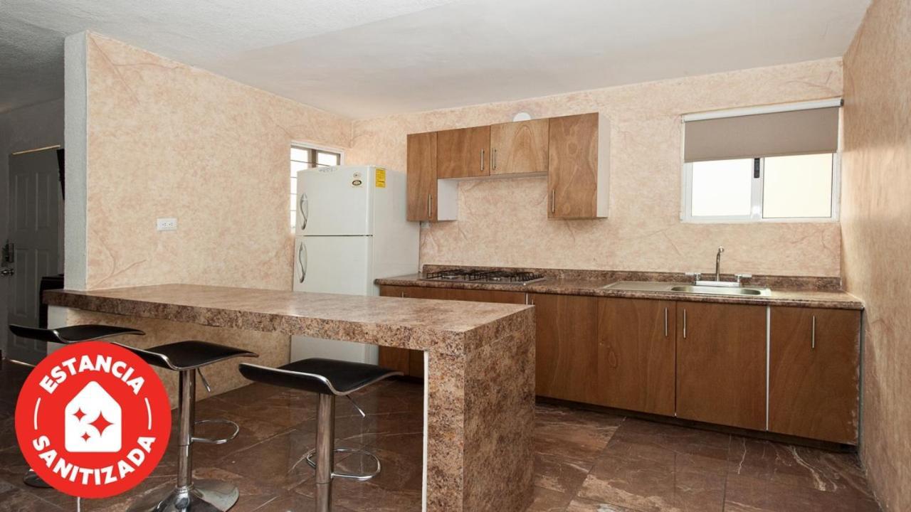 Econosuites Монтеррей Экстерьер фото