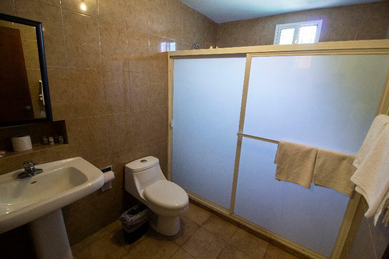 Econosuites Монтеррей Экстерьер фото